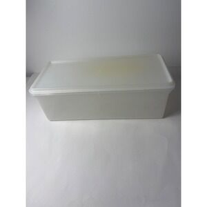 Vintage Tupperware 607-1 White Bread Keeper with Sealing Lid 13" Long